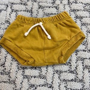 Childhoods Clothing shortie shorts 12-18months